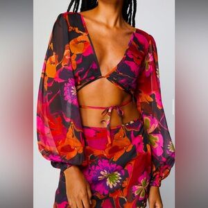 Tie top long sleeve floral